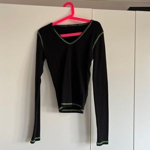 Black long sleeve v neck top